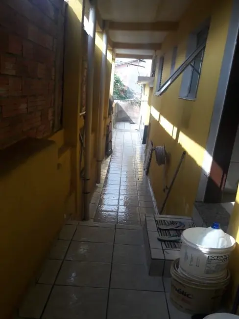 Casa com 2 quartos à venda, 100m2 em Vila Guaraciaba, Santo Andre - SP - imagem 4 Foto 4 de Casa com 2 quartos à venda, 100m2 em Vila Guaraciaba, Santo Andre - SP