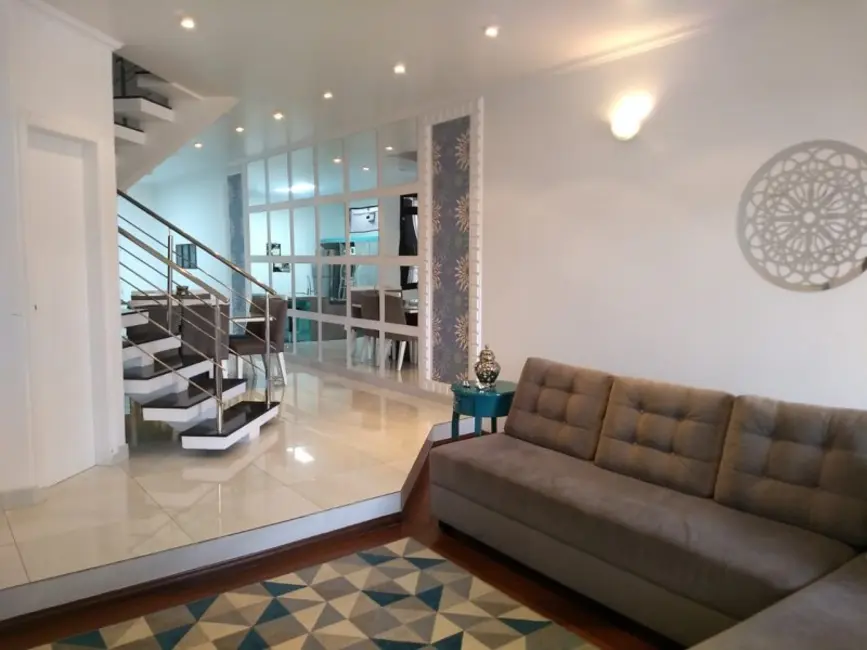 Sobrado com 3 quartos à venda, 250m2 em Vila Alpina, São Paulo - SP - imagem 6 Foto 6 de Sobrado com 3 quartos à venda, 250m2 em Vila Alpina, São Paulo - SP