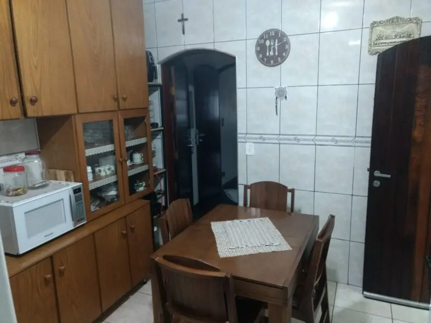 Sobrado com 3 quartos à venda, 266m2 em Vila Eldízia, Santo Andre - SP - imagem 4 Foto 4 de Sobrado com 3 quartos à venda, 266m2 em Vila Eldízia, Santo Andre - SP