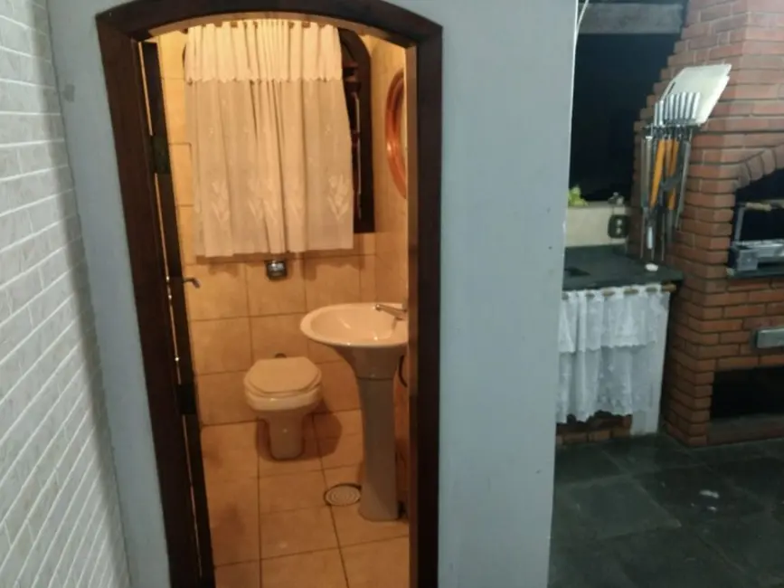 Sobrado com 3 quartos à venda, 266m2 em Vila Eldízia, Santo Andre - SP - imagem 9 Foto 9 de Sobrado com 3 quartos à venda, 266m2 em Vila Eldízia, Santo Andre - SP