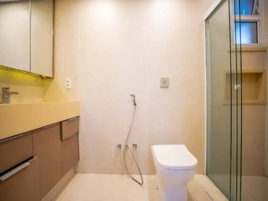 Apartamento com 4 quartos à venda, 134m2 em Higienópolis, São Paulo - SP - imagem 4 Foto 4 de Apartamento com 4 quartos à venda, 134m2 em Higienópolis, São Paulo - SP