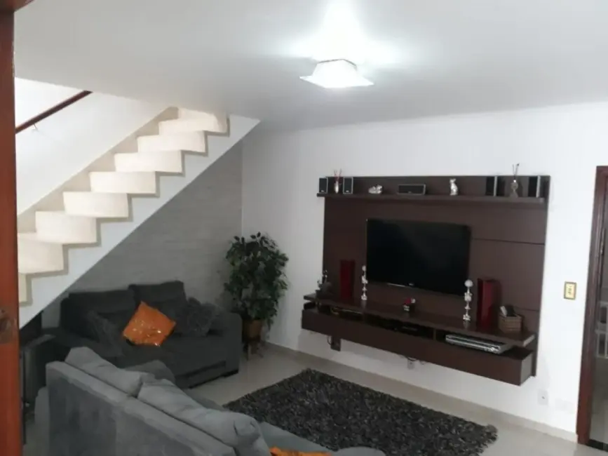 Foto 1 de Sobrado com 2 quartos à venda, 125m2 em Osvaldo Cruz, Sao Caetano Do Sul - SP