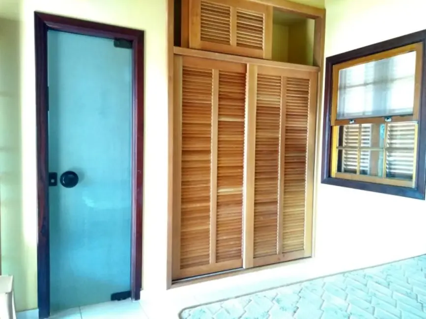 Casa de Condomínio com 4 quartos à venda, 310m2 em Peruibe - SP - imagem 6 Foto 6 de Casa de Condomínio com 4 quartos à venda, 310m2 em Peruibe - SP