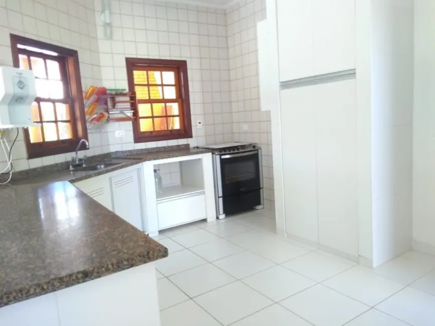 Casa de Condomínio com 4 quartos à venda, 310m2 em Peruibe - SP - imagem 4 Foto 4 de Casa de Condomínio com 4 quartos à venda, 310m2 em Peruibe - SP