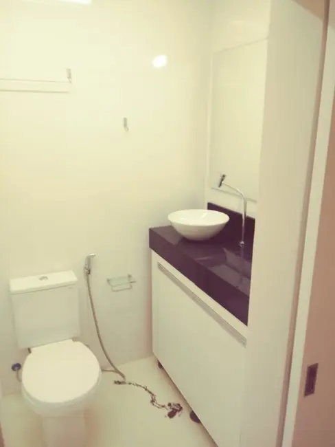 Foto 2 de Apartamento com 2 quartos para alugar, 75m2 em Pinheiros, São Paulo - SP
