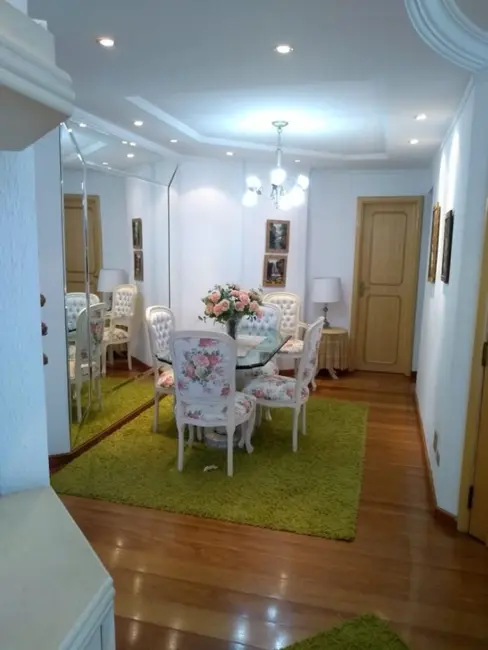 Apartamento com 3 quartos à venda, 130m2 em Aclimação, São Paulo - SP - imagem 6 Foto 6 de Apartamento com 3 quartos à venda, 130m2 em Aclimação, São Paulo - SP