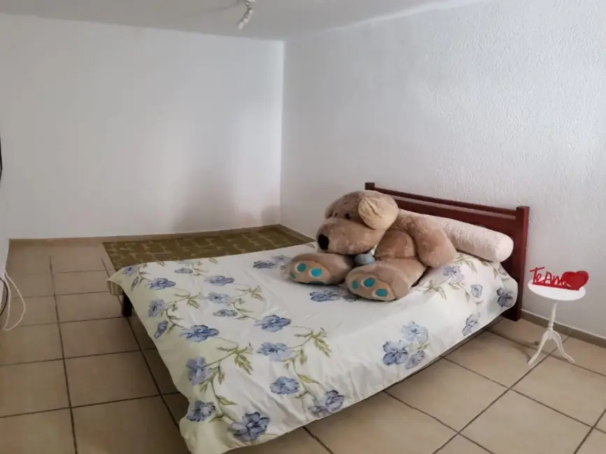 Sobrado com 3 quartos à venda, 180m2 em Jardim Las Vegas, Santo Andre - SP - imagem 3 Foto 3 de Sobrado com 3 quartos à venda, 180m2 em Jardim Las Vegas, Santo Andre - SP