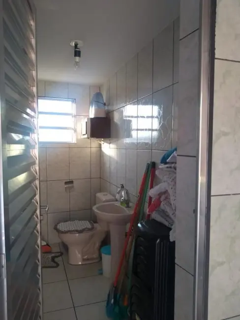 Foto 3 de Casa de Condomínio com 6 quartos à venda, 250m2 em Parque dos Bancários, São Paulo - SP