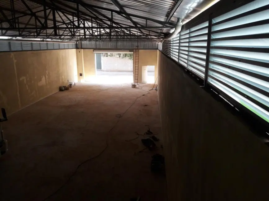 Foto 2 de Armazém / Galpão à venda, 320m2 em Jardim Leocádia, Sorocaba - SP
