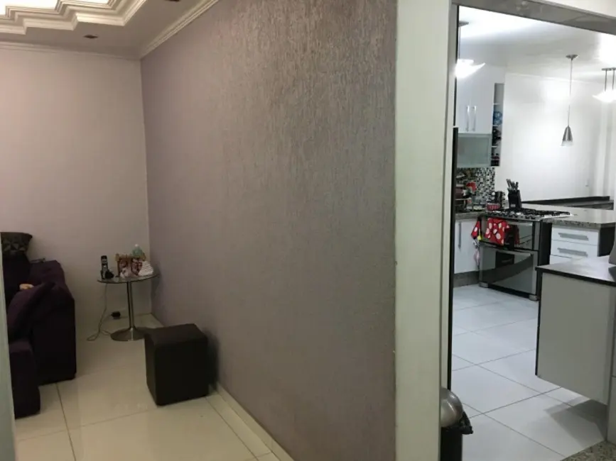 Foto 3 de Casa de Condomínio com 3 quartos à venda, 260m2 em Jardim Guairaca, São Paulo - SP