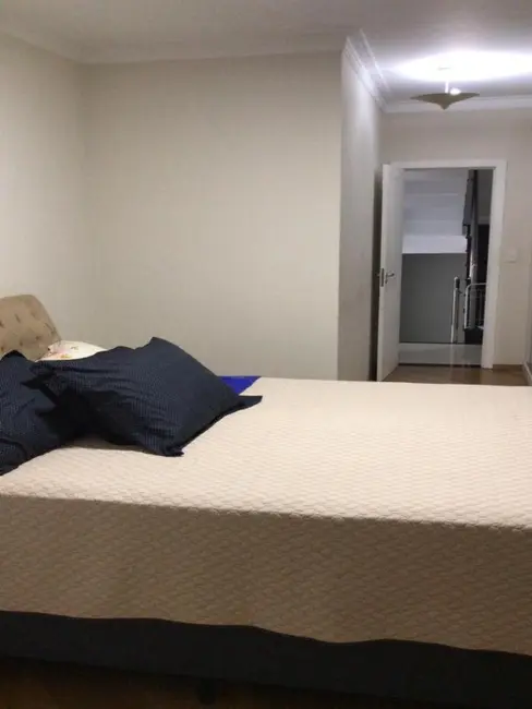 Casa com 4 quartos à venda, 301m2 em Jardim, Santo Andre - SP - imagem 4 Foto 4 de Casa com 4 quartos à venda, 301m2 em Jardim, Santo Andre - SP