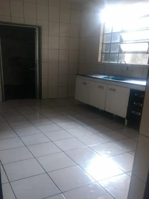 Foto 4 de Sobrado com 3 quartos à venda, 200m2 em Jardim Dom José, Embu Das Artes - SP