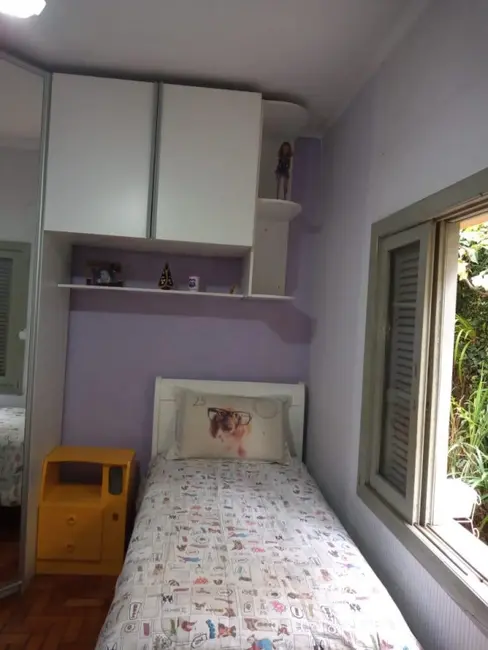 Sobrado com 3 quartos à venda, 250m2 em Jardim Utinga, Santo Andre - SP - imagem 6 Foto 6 de Sobrado com 3 quartos à venda, 250m2 em Jardim Utinga, Santo Andre - SP
