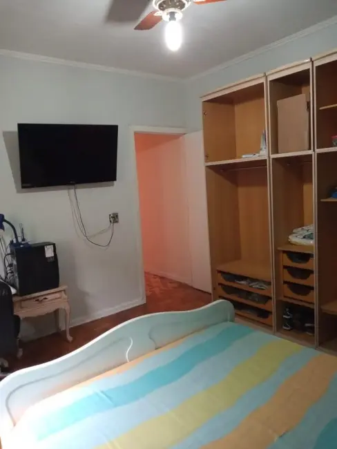 Sobrado com 3 quartos à venda, 250m2 em Jardim Utinga, Santo Andre - SP - imagem 4 Foto 4 de Sobrado com 3 quartos à venda, 250m2 em Jardim Utinga, Santo Andre - SP