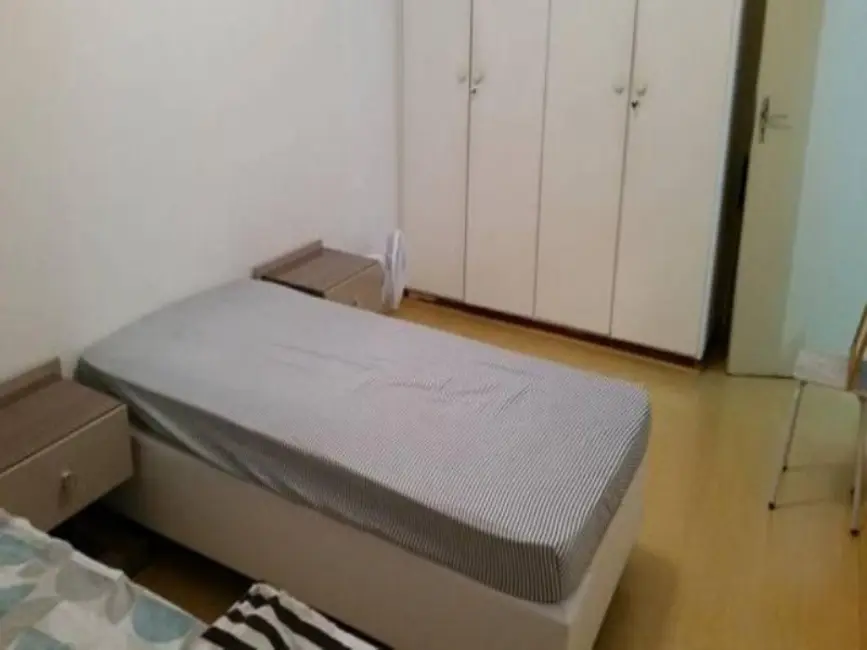 Apartamento com 2 quartos à venda, 53m2 em Aclimação, São Paulo - SP - imagem 3 Foto 3 de Apartamento com 2 quartos à venda, 53m2 em Aclimação, São Paulo - SP