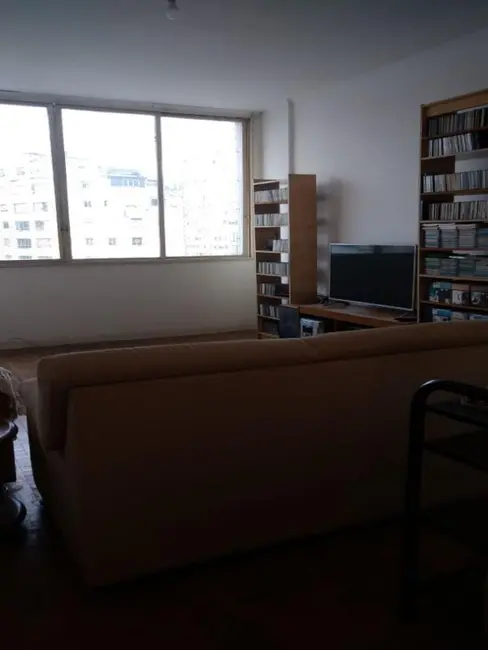 Apartamento com 3 quartos à venda, 147m2 em Higienópolis, São Paulo - SP - imagem 6 Foto 6 de Apartamento com 3 quartos à venda, 147m2 em Higienópolis, São Paulo - SP