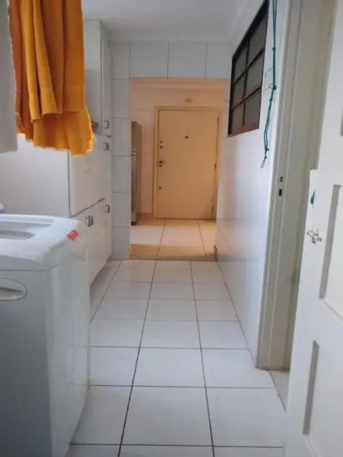 Apartamento com 3 quartos à venda, 147m2 em Higienópolis, São Paulo - SP - imagem 2 Foto 2 de Apartamento com 3 quartos à venda, 147m2 em Higienópolis, São Paulo - SP