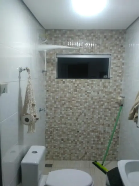 Foto 1 de Casa de Condomínio com 2 quartos à venda, 120m2 em Cidade Jardim, Birigui - SP