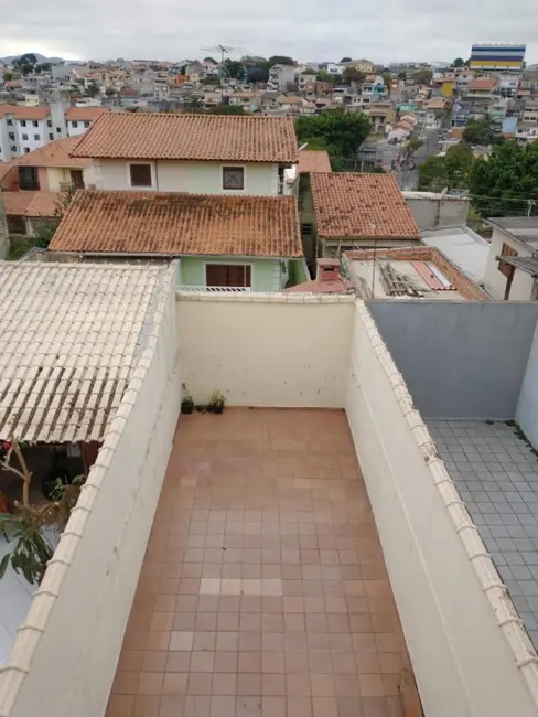 Sobrado com 3 quartos à venda, 168m2 em Jardim Bom Clima, Guarulhos - SP - imagem 5 Foto 5 de Sobrado com 3 quartos à venda, 168m2 em Jardim Bom Clima, Guarulhos - SP