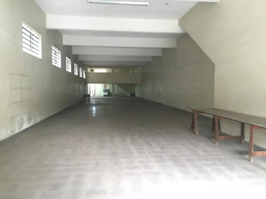 Foto 9 de Armazém / Galpão à venda, 1200m2 em Vila Sabrina, São Paulo - SP
