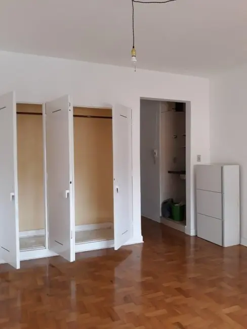 Apartamento com 1 quarto para alugar, 31m2 em Vila Buarque, São Paulo - SP - imagem 1 Foto 1 de Apartamento com 1 quarto para alugar, 31m2 em Vila Buarque, São Paulo - SP