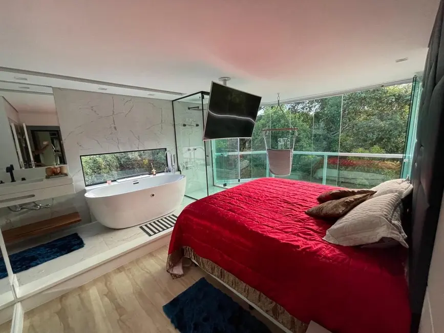 Foto 2 de Casa com 4 quartos para alugar, 1000m2 em Mairipora - SP