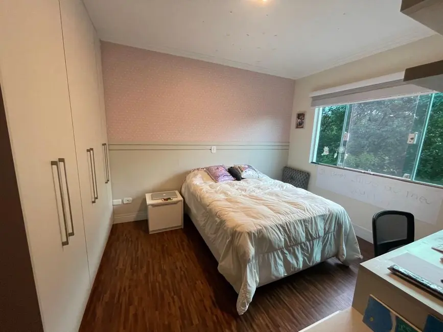 Foto 1 de Casa com 4 quartos para alugar, 1000m2 em Mairipora - SP