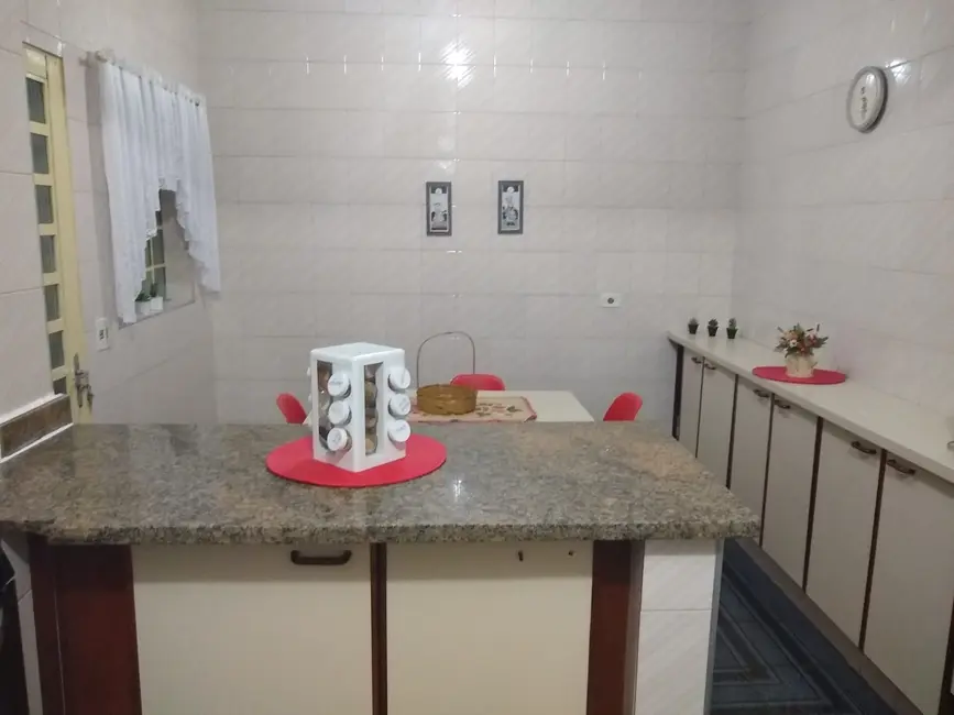 Foto 8 de Casa com 3 quartos à venda, 220m2 em Vila Mazzei, São Paulo - SP