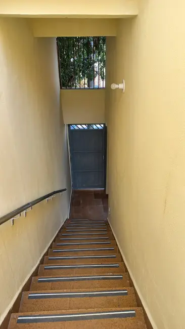 Foto 2 de Casa com 4 quartos à venda, 200m2 em Vila Romana, São Paulo - SP