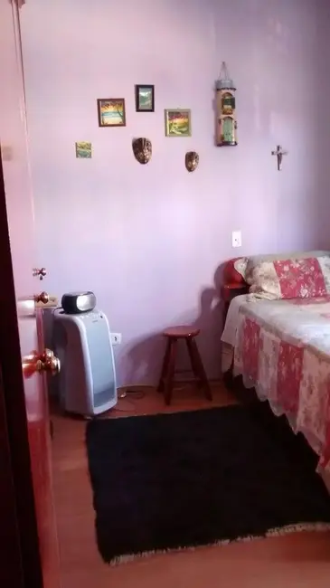 Foto 9 de Casa com 3 quartos à venda, 150m2 em Vila Sabrina, São Paulo - SP