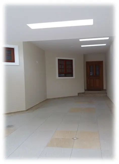 Foto 2 de Casa com 3 quartos para alugar, 230m2 em Nova Petrópolis, Sao Bernardo Do Campo - SP