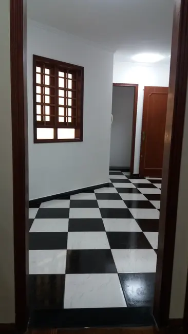 Foto 4 de Casa com 3 quartos para alugar, 230m2 em Nova Petrópolis, Sao Bernardo Do Campo - SP