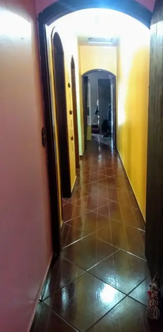 Foto 3 de Casa com 3 quartos à venda, 165m2 em Condomínio Maracanã, Santo Andre - SP