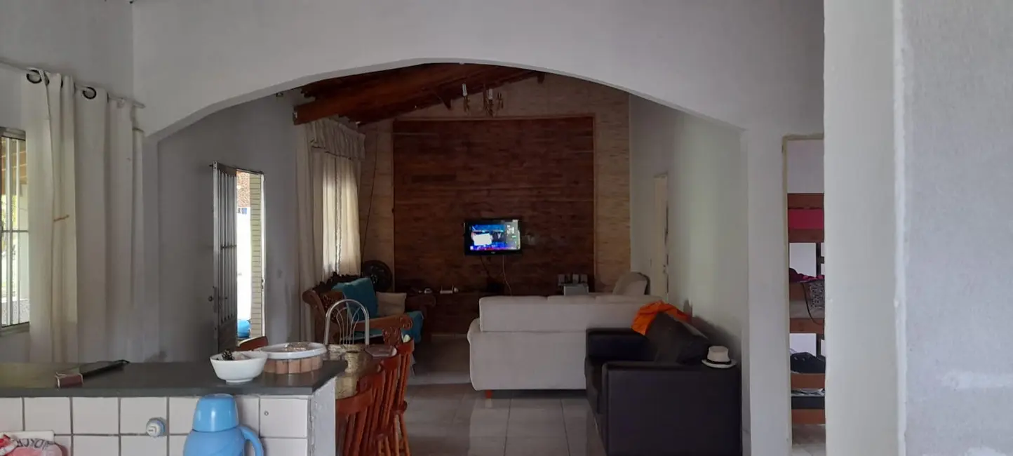 Foto 1 de Chácara com 3 quartos à venda, 1580m2 em Centro, Sarapui - SP
