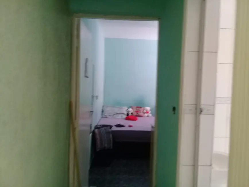 Foto 2 de Casa com 6 quartos à venda, 230m2 em Jardim Iva, São Paulo - SP