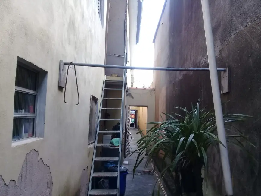Foto 4 de Casa com 6 quartos à venda, 230m2 em Jardim Iva, São Paulo - SP