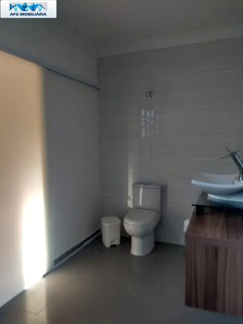 Casa com 3 quartos à venda, 300m2 em Quarta Divisão, Ribeirao Pires - SP - imagem 4 Foto 4 de Casa com 3 quartos à venda, 300m2 em Quarta Divisão, Ribeirao Pires - SP