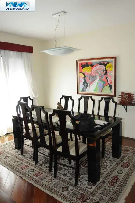 Foto 4 de Apartamento com 4 quartos para alugar, 195m2 em Higienópolis, São Paulo - SP