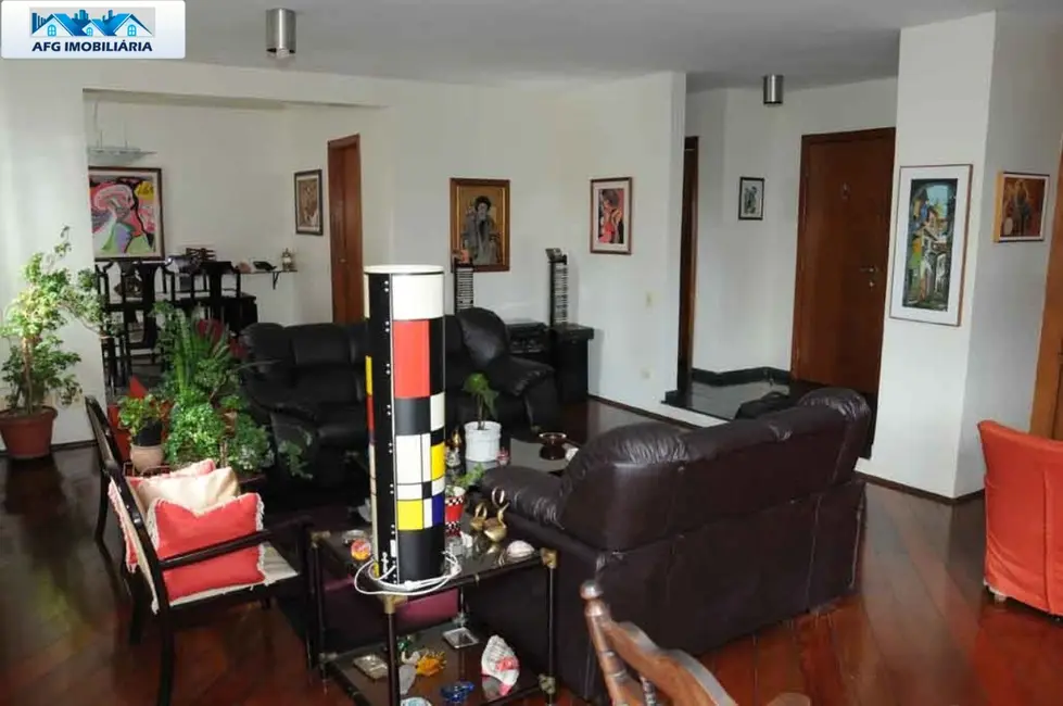 Foto 7 de Apartamento com 4 quartos para alugar, 195m2 em Higienópolis, São Paulo - SP