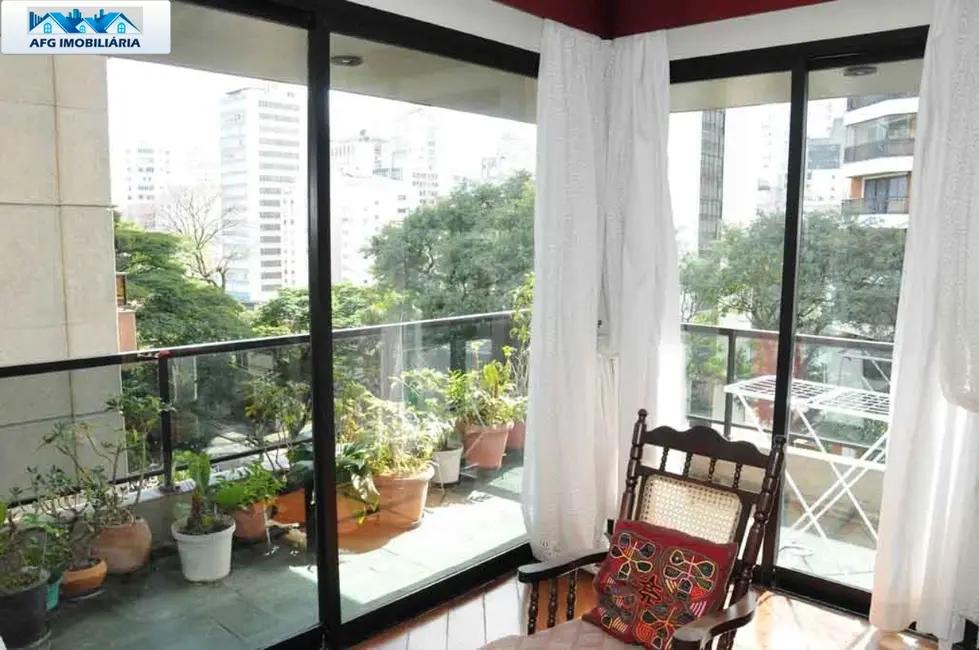 Foto 8 de Apartamento com 4 quartos para alugar, 195m2 em Higienópolis, São Paulo - SP