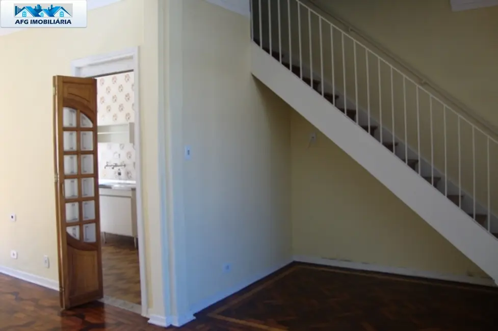 Casa com 3 quartos para alugar, 250m2 em Aclimação, São Paulo - SP - imagem 6 Foto 6 de Casa com 3 quartos para alugar, 250m2 em Aclimação, São Paulo - SP