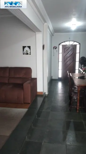 Foto 2 de Casa com 3 quartos à venda, 140m2 em Alves Dias, Sao Bernardo Do Campo - SP