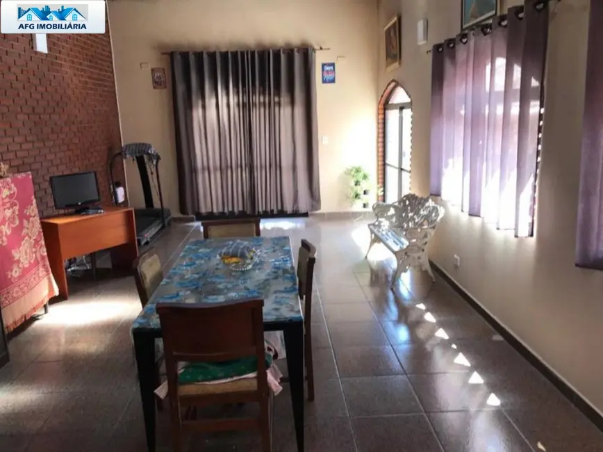 Foto 1 de Casa com 4 quartos para alugar, 250m2 em Tatuapé, São Paulo - SP