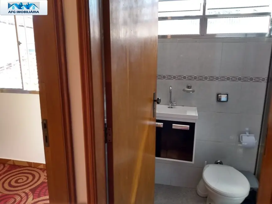 Foto 3 de Casa com 4 quartos à venda, 190m2 em Jardim Aeroporto, São Paulo - SP