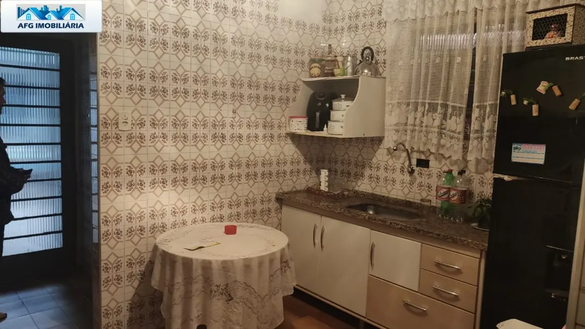 Foto 1 de Casa com 2 quartos à venda, 200m2 em Parque Panamericano, São Paulo - SP