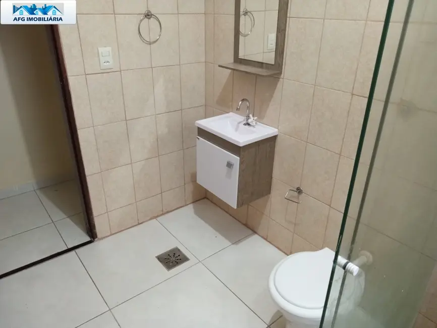 Foto 2 de Casa com 5 quartos à venda, 145m2 em Jardim Las Vegas, Santo Andre - SP