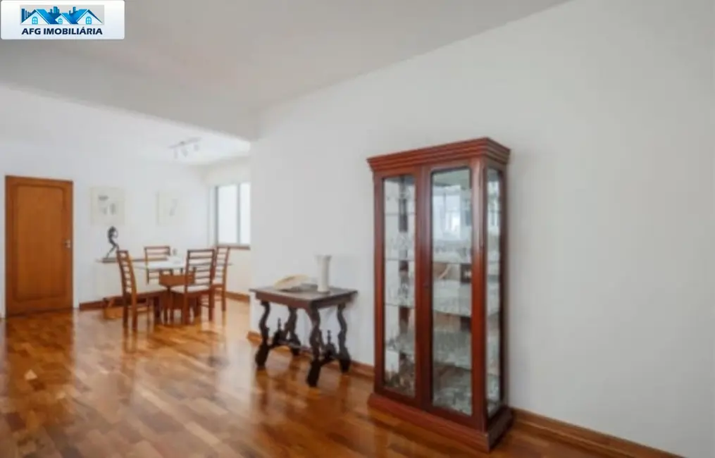 Foto 8 de Apartamento com 3 quartos à venda, 145m2 em Itaim Bibi, São Paulo - SP