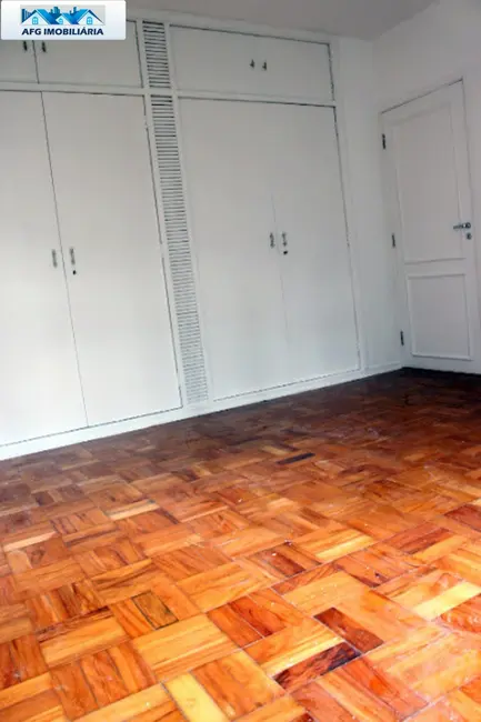 Foto 4 de Apartamento com 3 quartos para alugar, 191m2 em Higienópolis, São Paulo - SP