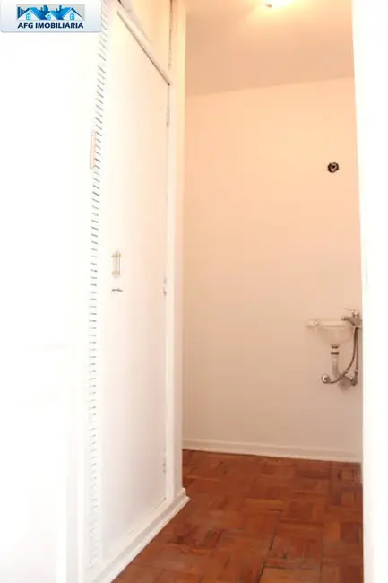 Foto 8 de Apartamento com 3 quartos para alugar, 191m2 em Higienópolis, São Paulo - SP