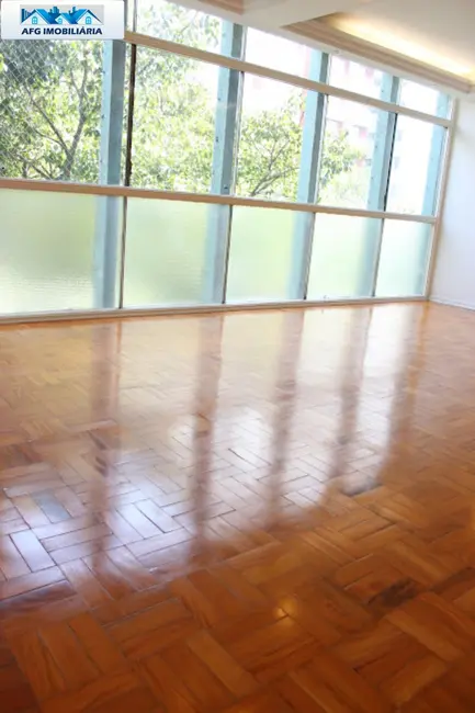 Foto 2 de Apartamento com 3 quartos para alugar, 191m2 em Higienópolis, São Paulo - SP